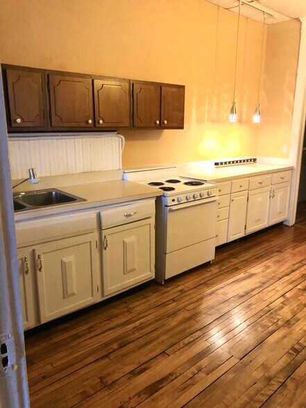 More Photos Of 137 E Lincoln Hwy, Dekalb General Retail For Sale