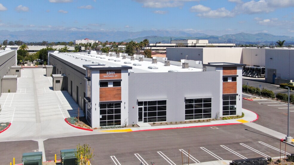 More Photos Of 2301 Santiago Ct, Oxnard Distribution For Sale