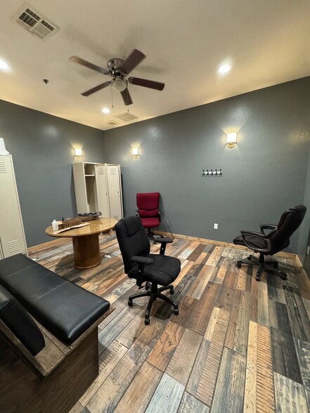 More Photos Of 3105 E Reno Ave, Oklahoma City Warehouse For Lease