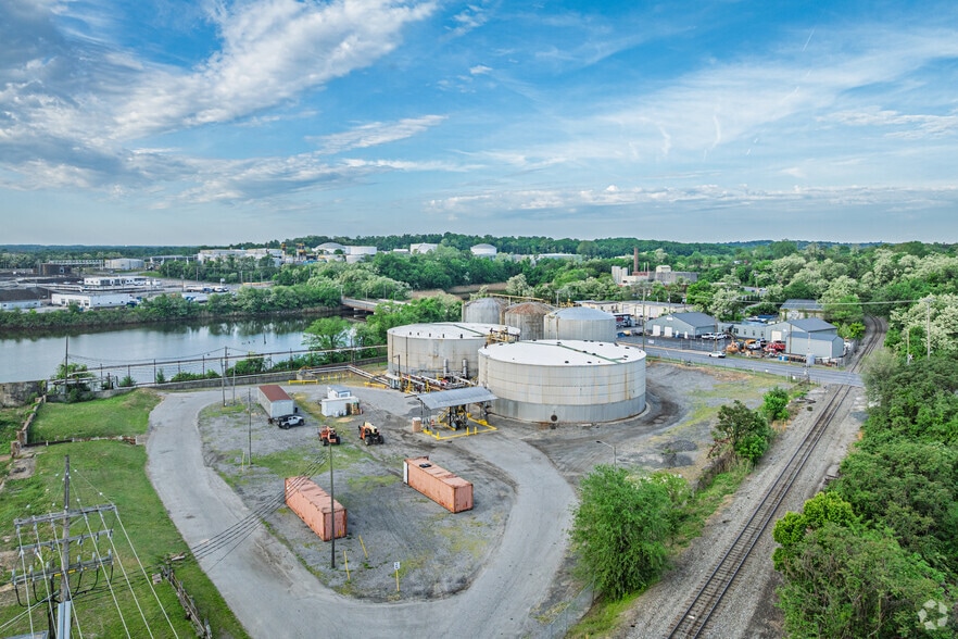 More Photos Of 5501 Pennington Ave, Baltimore Land For Lease