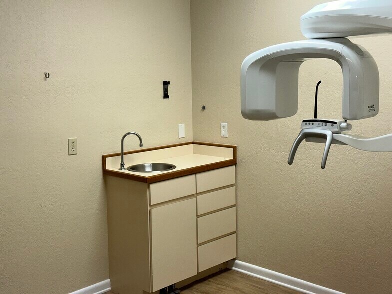 More Photos Of 3875 S Florida Ave, Lakeland Medical For Sale