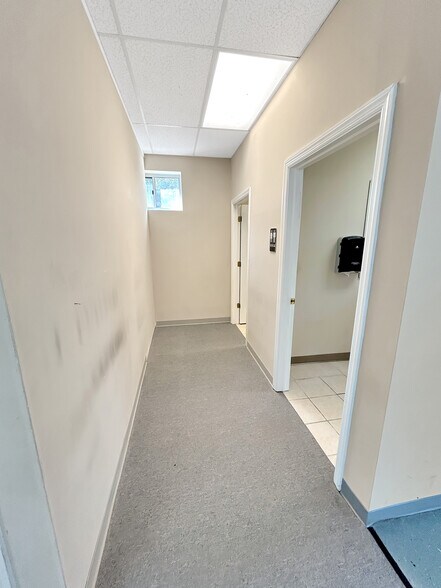 More Photos Of 703 US-30, Imperial General Retail For Lease