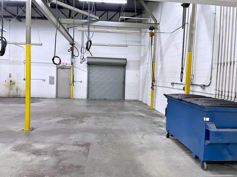 More Photos Of 34 Sullivan Rd, North Billerica Warehouse For Sale