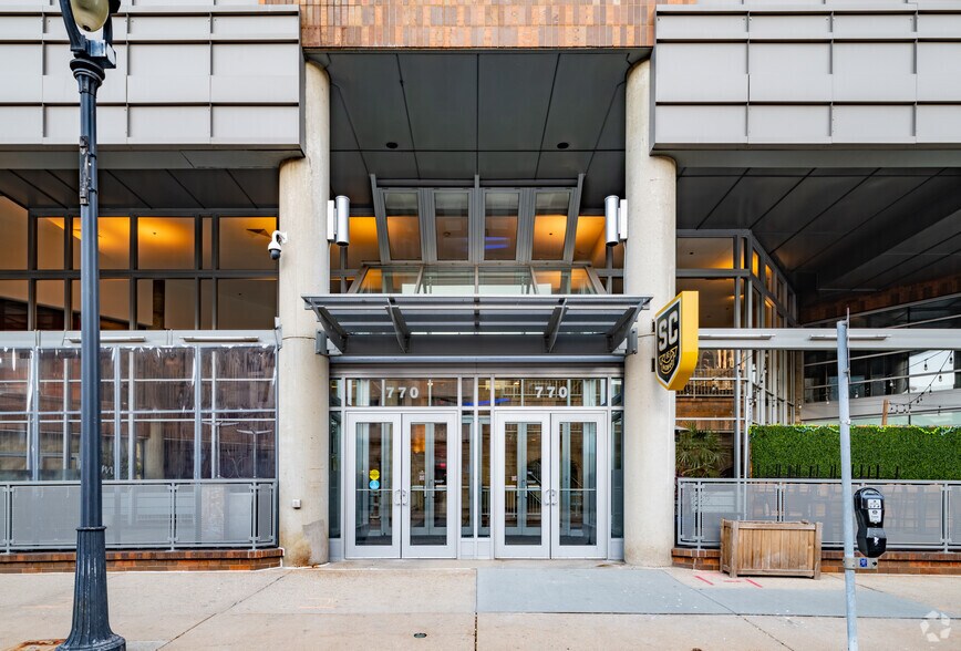 More Photos Of 770 N Jefferson St, Milwaukee Coworking Space