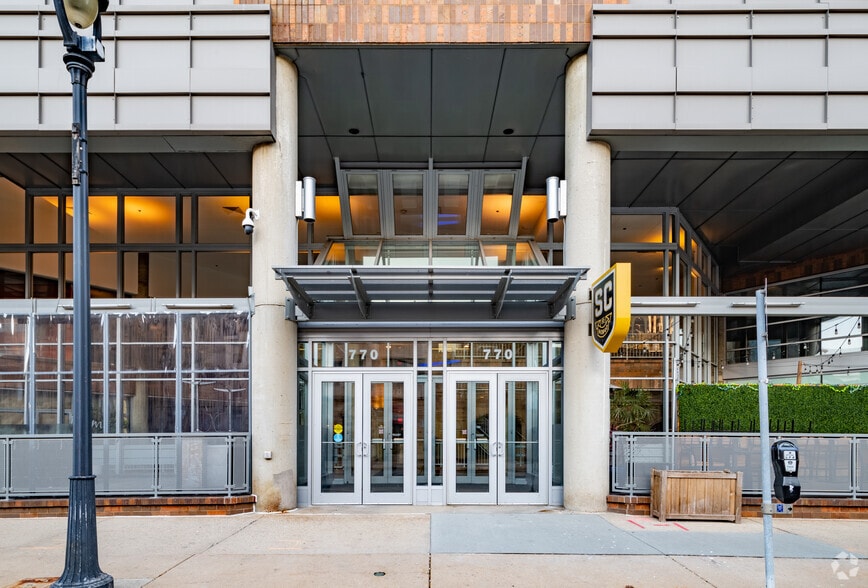 More Photos Of 770 N Jefferson St, Milwaukee Specialty For Lease