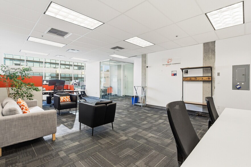 More Photos Of 233 Nelson's Cres, New Westminster Office For Sale