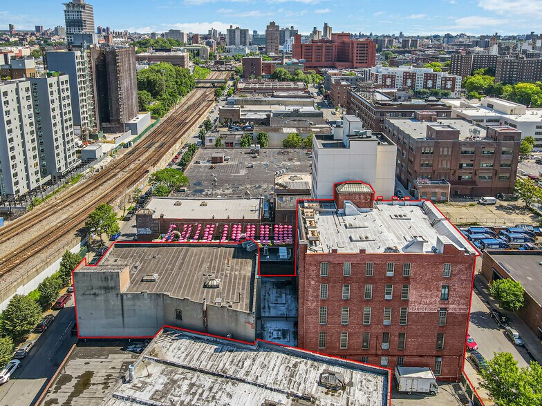 More Photos Of 5-2566 Canal Pl, Bronx Warehouse For Sale