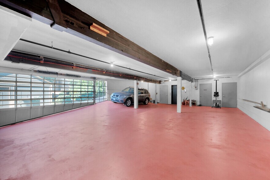 More Photos Of 160 Roy St, Seattle Office Residential For Sale