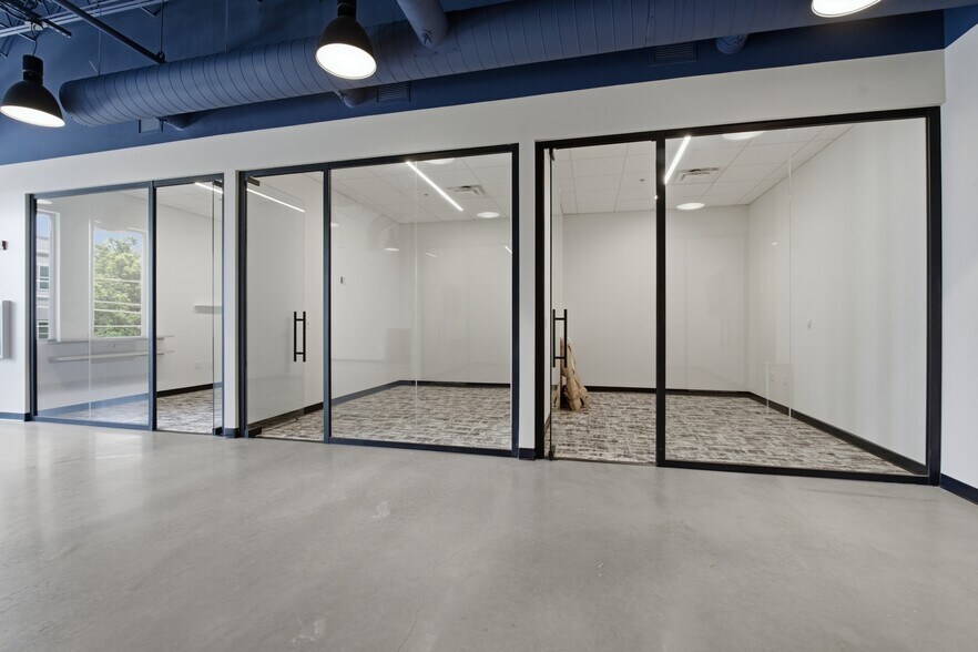 More Photos Of 6100 Robertson Ave, Nashville Storefront For Lease
