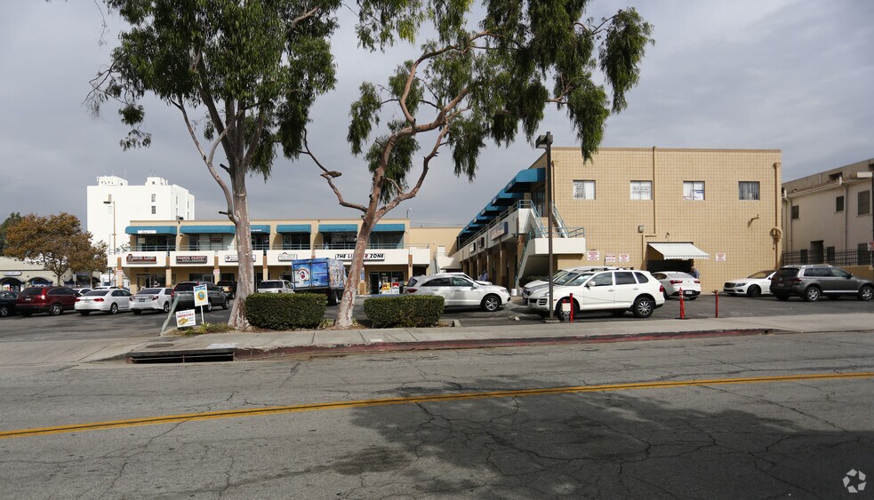 More Photos Of 416-466 S Central Ave, Glendale Freestanding For Lease