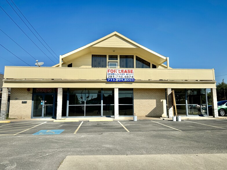 Primary Photo Of 2905 Southmore Ave, Pasadena Freestanding For Lease