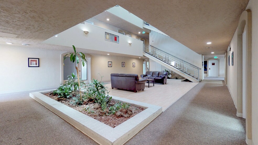 More Photos Of 925 Stevens Dr, Richland Office For Lease