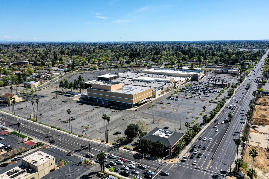 More Photos Of 2300-2448 Watt Ave, Sacramento Unknown For Lease