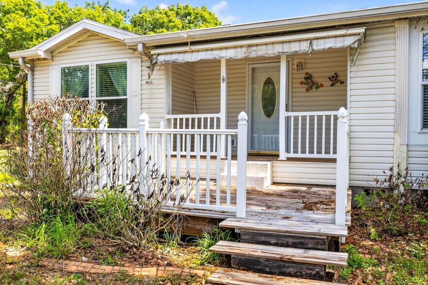 More Photos Of 3308 24th Ave SE, Ruskin Specialty For Sale