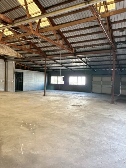 More Photos Of 4127 Weslow St, Houston Industrial For Lease