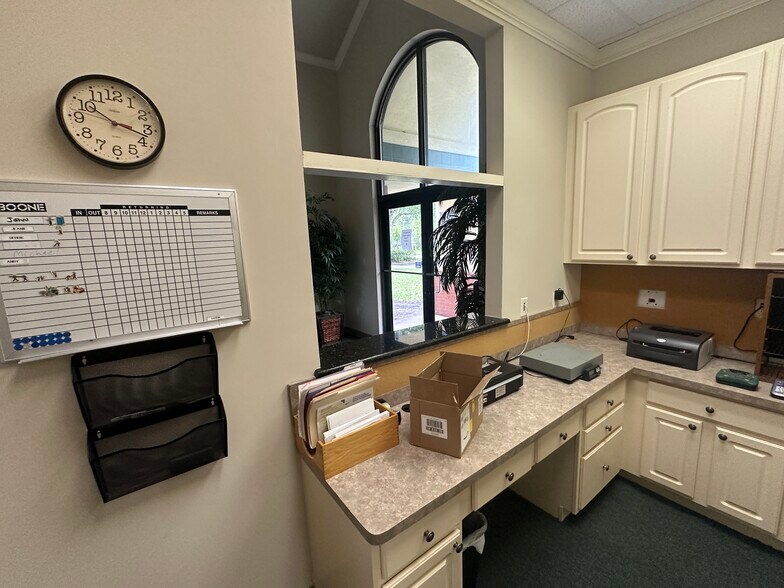 More Photos Of 12421 San Jose Blvd, Jacksonville Medical For Sale