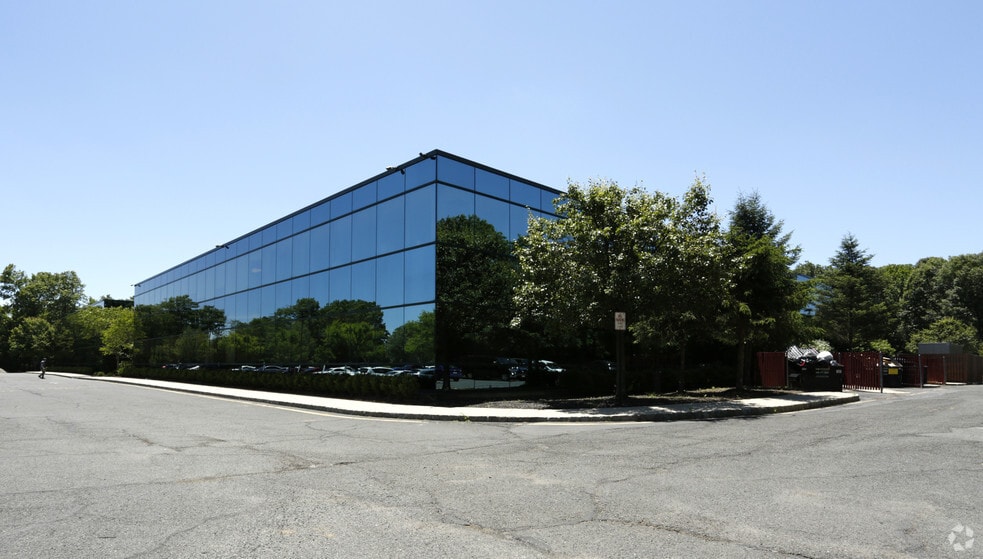 More Photos Of 195 Route 9 S, Manalapan Township Office For Lease