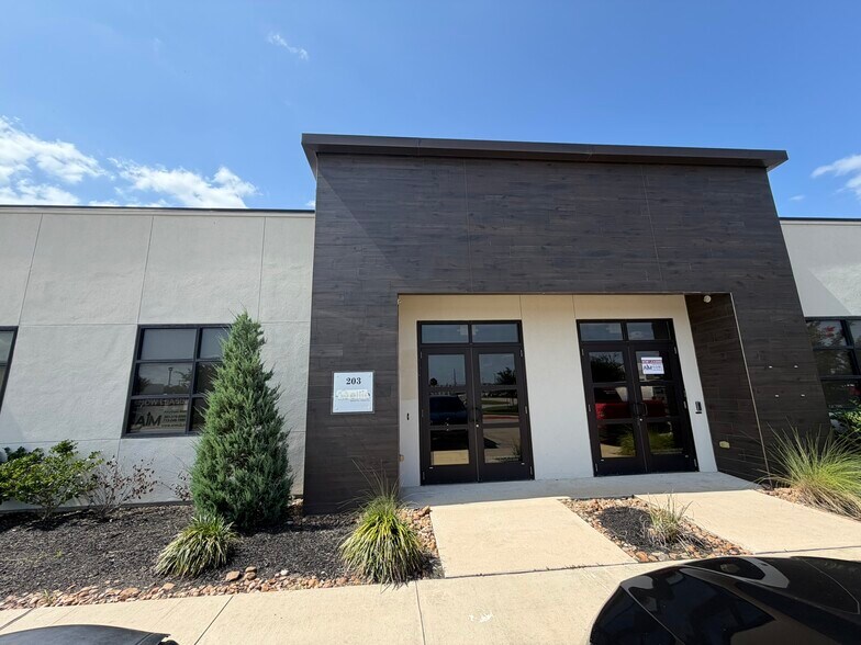 Primary Photo Of 8818 Fry, Cypress Office For Lease