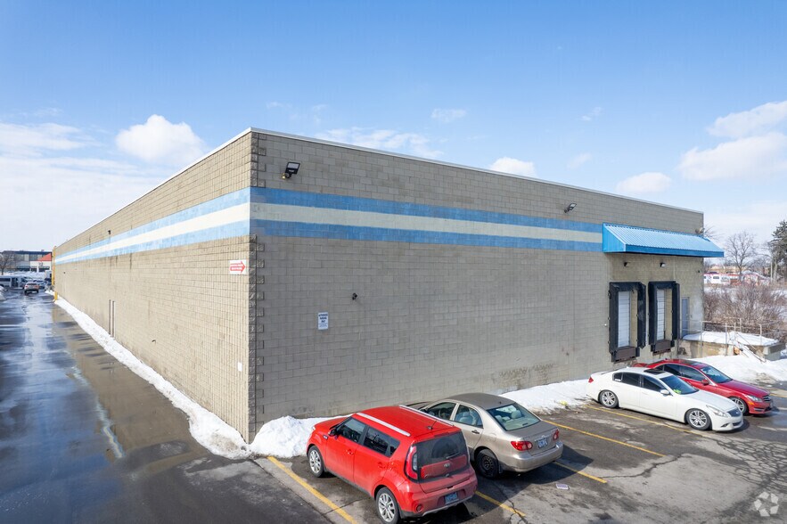 More Photos Of 1379 Upper James St, Hamilton General Retail For Sale