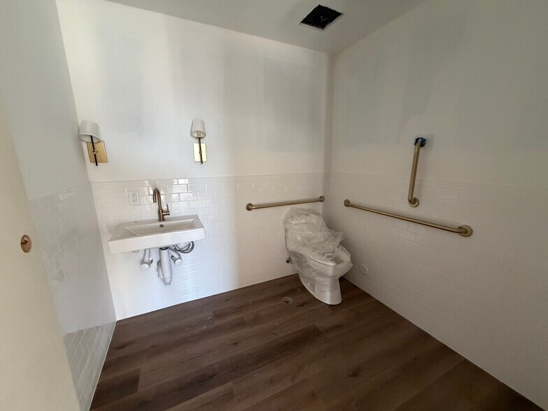 More Photos Of 6670 Holman Street, Arvada Light Distribution For Sale