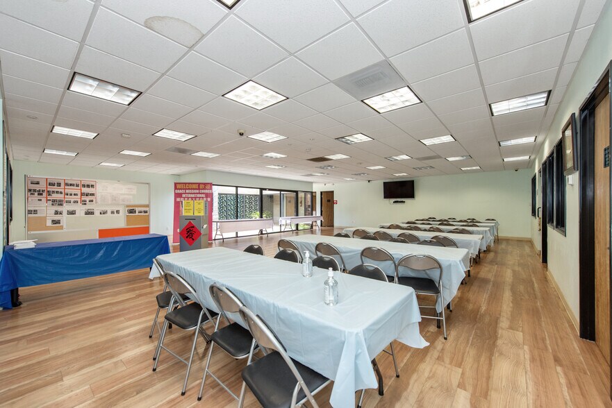 More Photos Of 17500 Red Hill Ave, Irvine Office Residential For Lease
