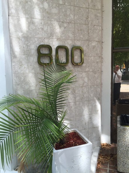 More Photos Of 800 E Broward Blvd, Fort Lauderdale Office For Sale