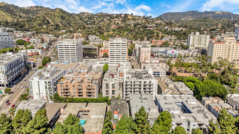 More Photos Of 7063 Lanewood Ave, Los Angeles Apartments For Sale