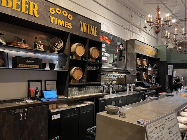 More Photos Of 49 Monroe St, New York Warehouse For Lease