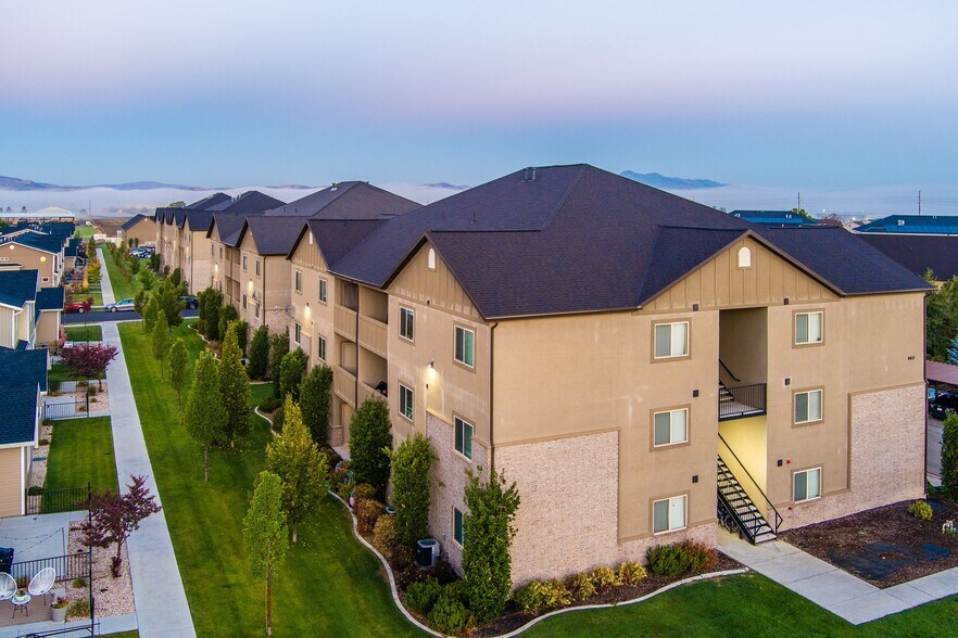 More Photos Of 415 Suncrest Ln, Logan Apartments For Sale