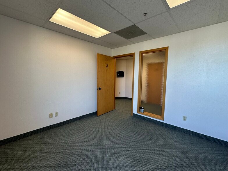 More Photos Of 1801 1st Ave, Longview Medical For Sale