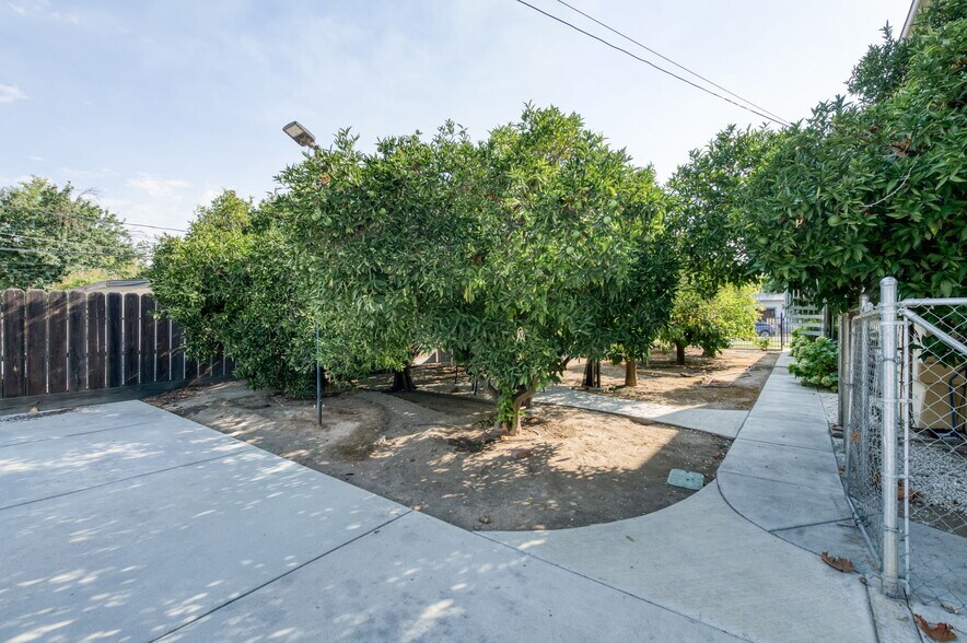 More Photos Of 807 N Van Ness Ave, Fresno Office Residential For Sale
