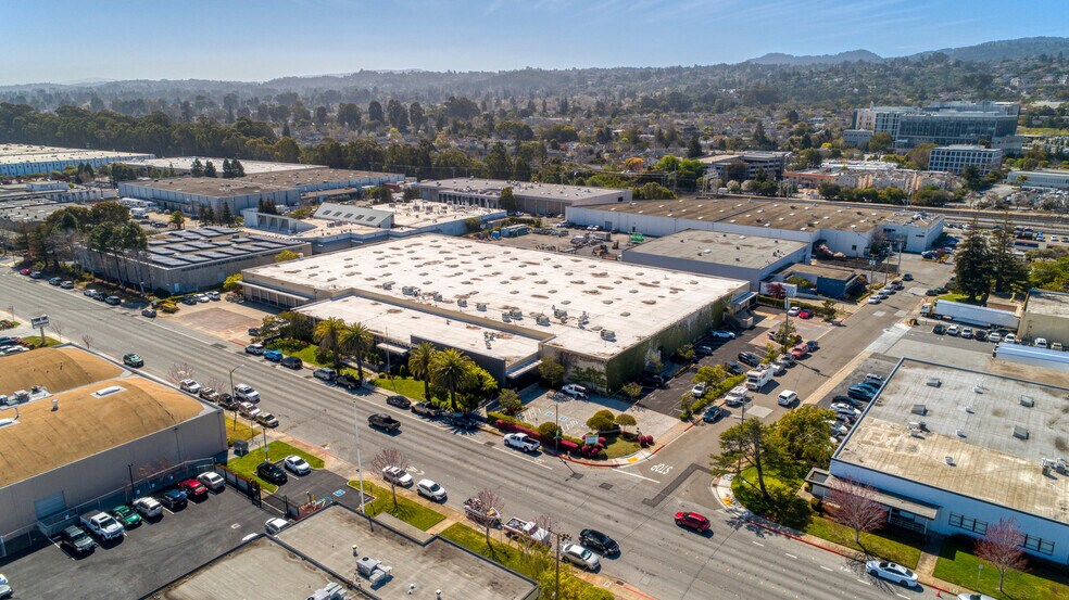 More Photos Of 1755 Rollins Rd, Burlingame Warehouse For Lease