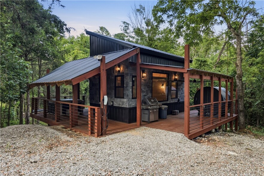 More Photos Of 394 Madison 1555, Eureka Springs Specialty For Sale