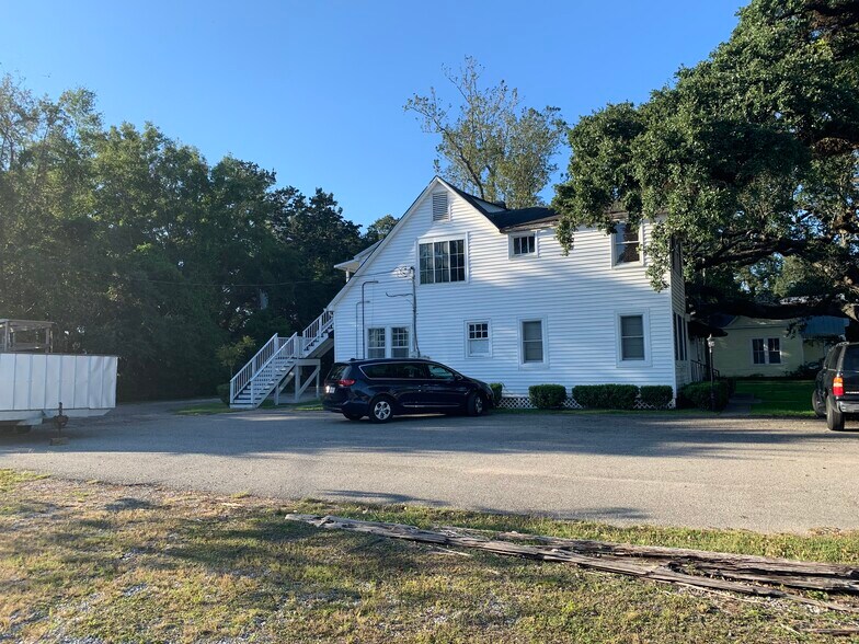 More Photos Of 1117 Washington Ave, Ocean Springs Medical For Sale