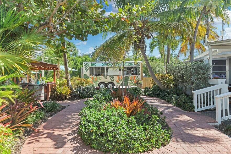 More Photos Of 243 61st St, Marathon Hotel For Sale