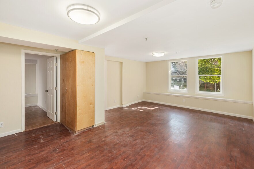 More Photos Of 1627-1631 Clay St, San Francisco Apartments For Sale