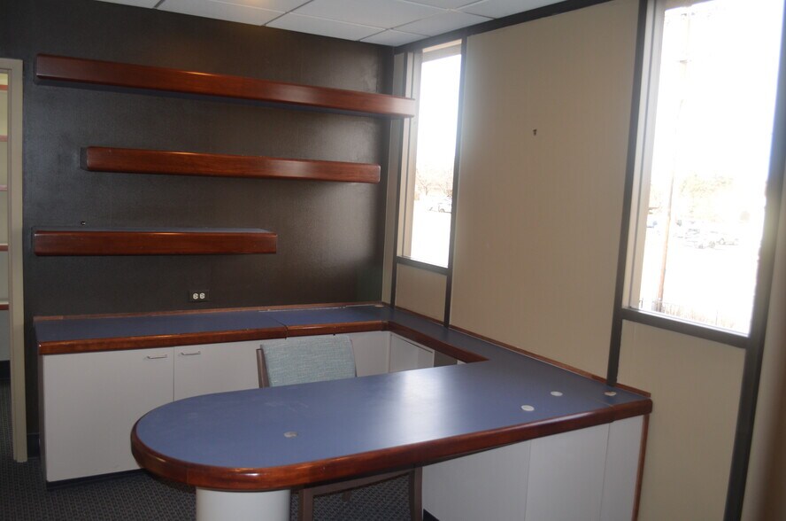 More Photos Of 6850 E Hampden Ave, Denver Medical For Lease