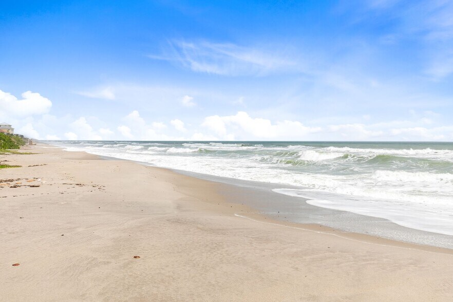 More Photos Of 1024 Park Dr, Indian Harbour Beach Apartments For Sale