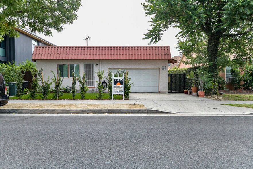 More Photos Of 924 W Clark Ave, Burbank Multifamily For Sale
