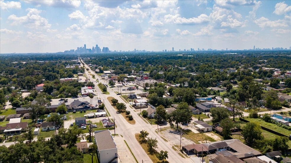 More Photos Of 741 McDaniel St, Houston Land For Sale