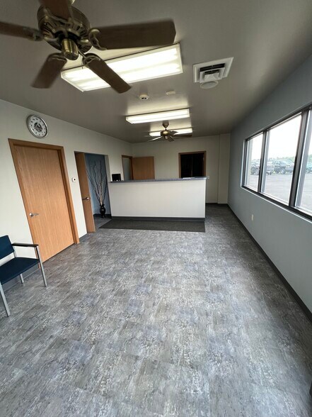 More Photos Of 2501 Runway Dr, Waupaca Auto Repair For Sale