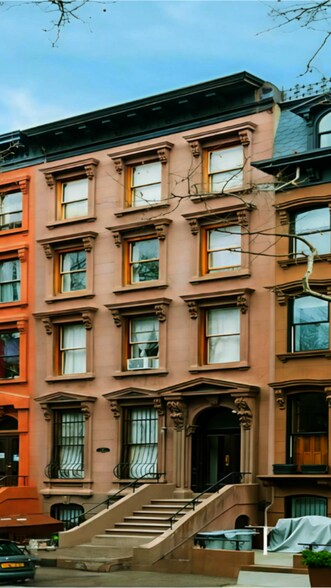 Primary Photo Of 19 S Oxford St, Brooklyn Apartments For Sale