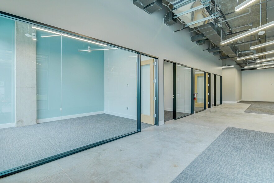 More Photos Of 1800 E 4th St, Austin Multifamily For Sale