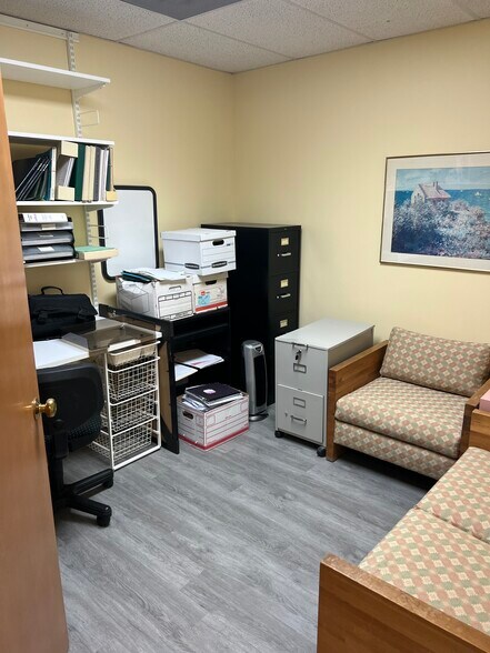 More Photos Of 3580 Habersham At Northlake, Tucker Medical For Sale