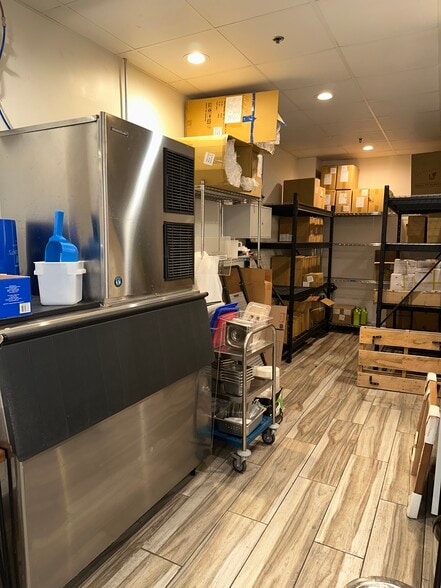 More Photos Of 1501 N Broad St, Philadelphia Freestanding For Lease