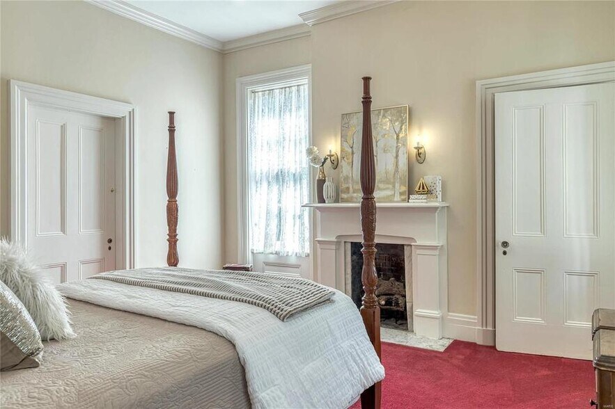 More Photos Of 11475 Lilac Ave, Saint Louis Specialty For Sale