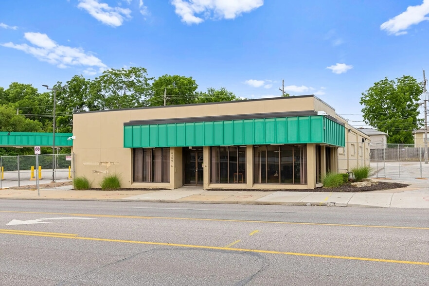 More Photos Of 6100 Troost Ave, Kansas City Storefront Retail Office For Sale
