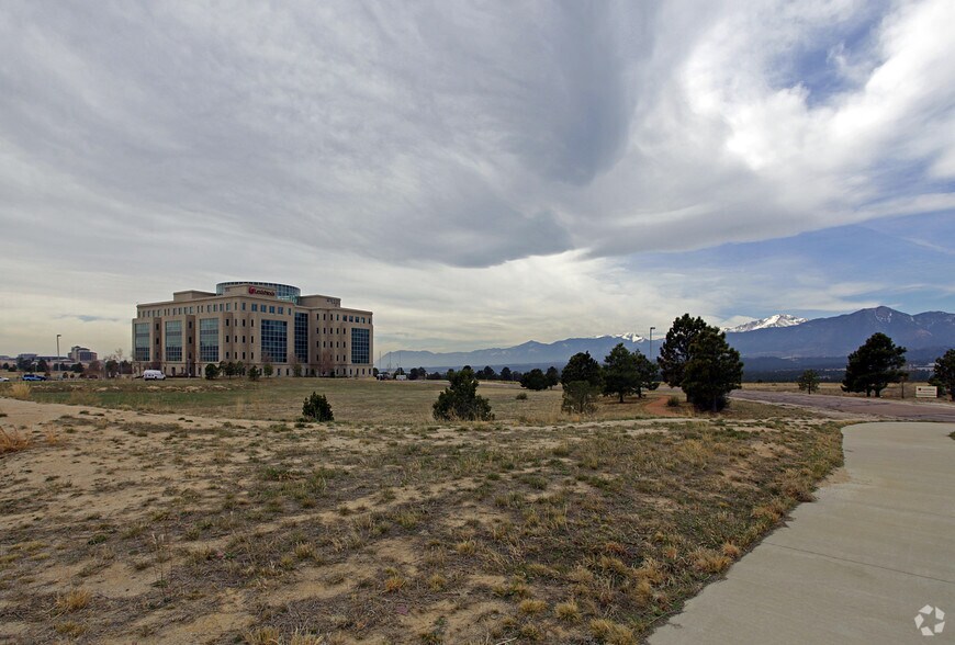More Photos Of 555 Middle Creek Pky, Colorado Springs Office For Lease