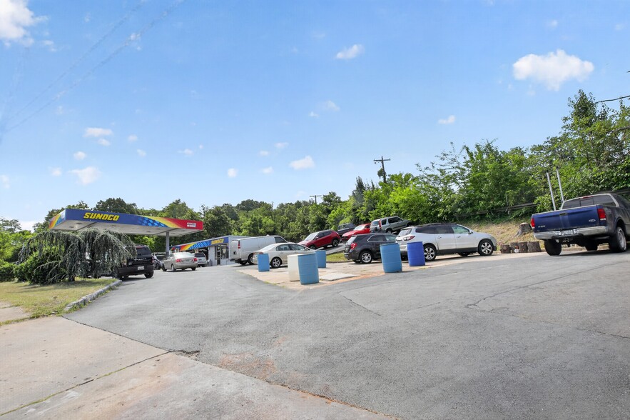 More Photos Of 5803 Annapolis Rd, Bladensburg Service Station For Sale