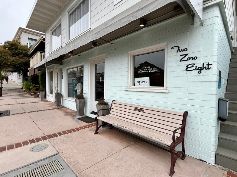 More Photos Of 208 Monterey Ave, Capitola Storefront For Lease